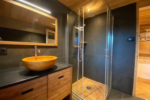 Apartamento G�te Avec Jacuzzi Privatif