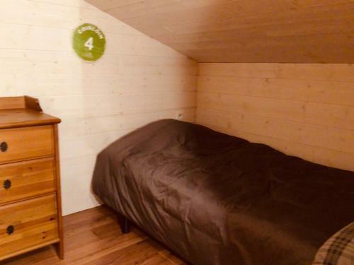 Chalet 4 Pers � Proximit� Des Carroz (chbla)