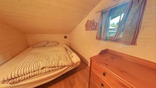 Chalet 4 Pers � Proximit� Des Carroz (chbla)