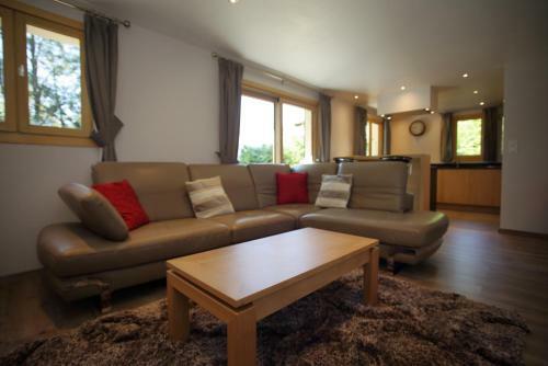 Chalet Haut Standing � Proximit� Du Centre (ch228)
