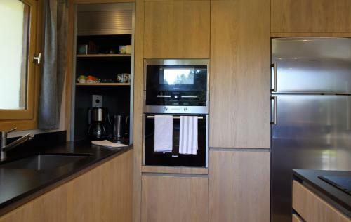 Chalet Haut Standing � Proximit� Du Centre (ch228)