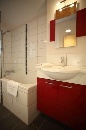 Chalet Haut Standing � Proximit� Du Centre (ch228)