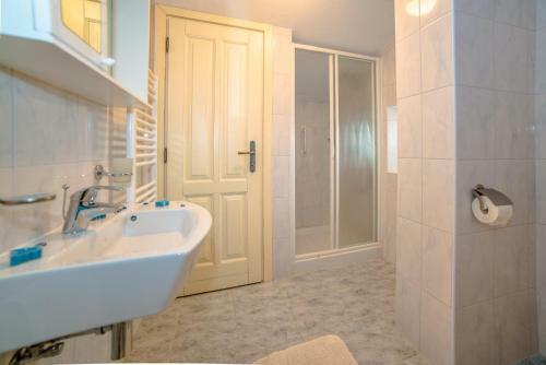Holiday Home Bubani 111