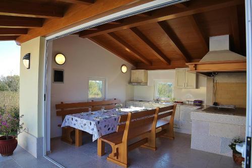 Holiday Home Bubani 111