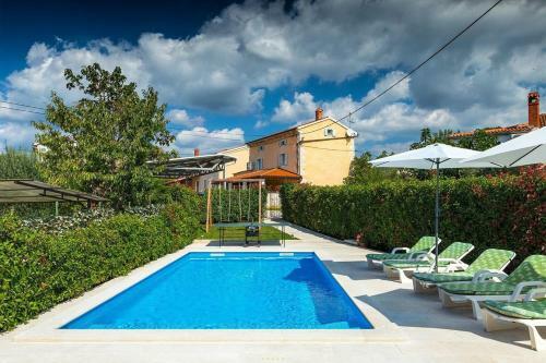 Holiday Home Bubani 111