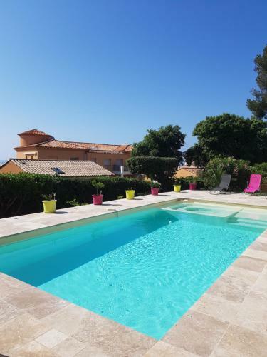 Hostal Villa Esmeralda