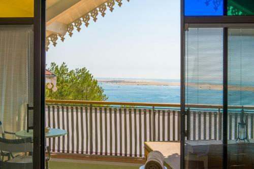 Hotel La Co(o)rniche