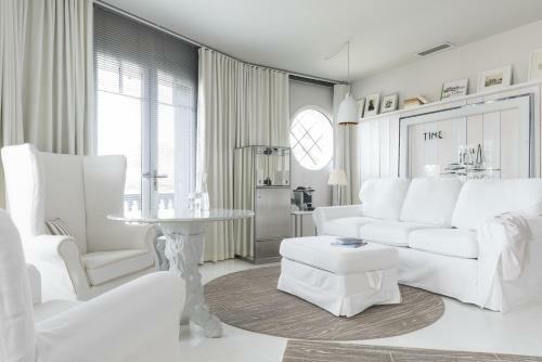 Hotel La Co(o)rniche