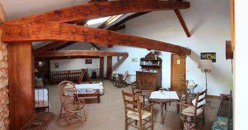 Hostal Chambres D'h�tes Domaine De Beaupr�