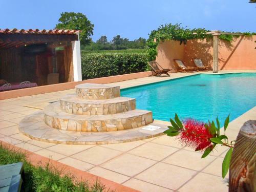 Hostal Chambres D'h�tes Domaine De Beaupr�