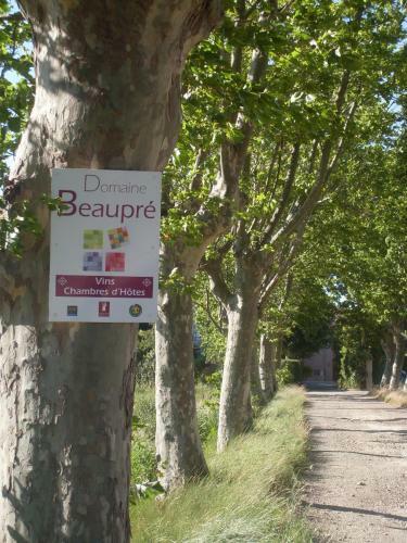 Hostal Chambres D'h�tes Domaine De Beaupr�
