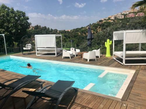 Hostal Villa Colina