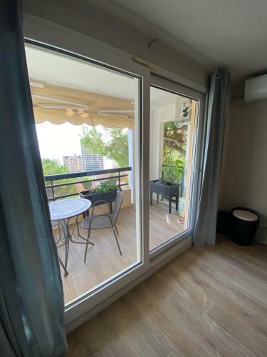 Apartamento Explore Montecarlo Sea View, Private Parking