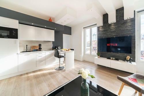 Monaco Border, Fully Renovated Apartment