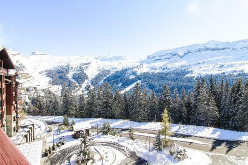 Beautiful One-bedroom Apartment With Fireplace And Stunning Views