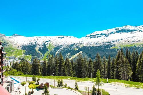 Beautiful One-bedroom Apartment With Fireplace And Stunning Views