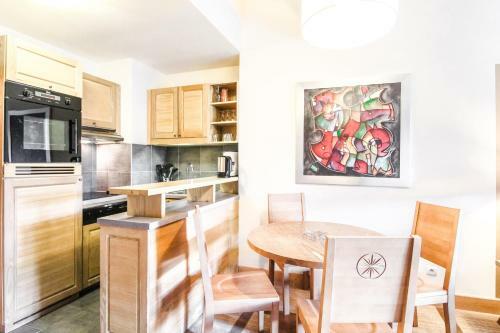 Beautiful One-bedroom Apartment With Fireplace And Stunning Views