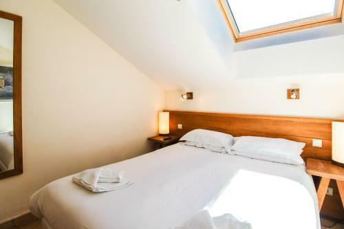 Beautiful One-bedroom Apartment With Fireplace And Stunning Views