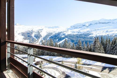 Beautiful One-bedroom Apartment With Fireplace And Stunning Views