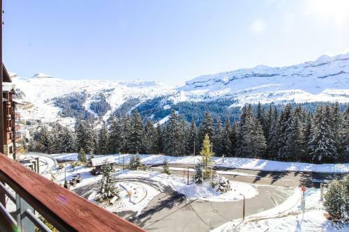 South-facing Newly Renovated 2-bed Apartment Les Terrasses D'eos