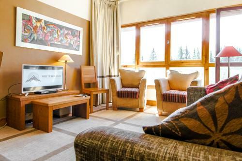 Bright Spacious Two Bed South Facing Family Apartment