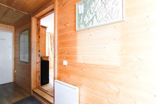 Charming 4-bedroom Ski Chalet With Terrace