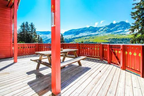 Charming 4-bedroom Ski Chalet With Terrace