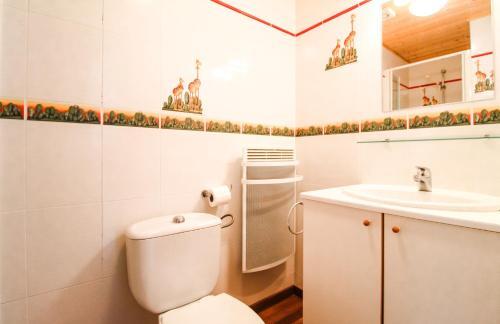 Charming 4-bedroom Ski Chalet With Terrace
