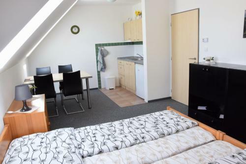 Hostal Penzion Port B�tov