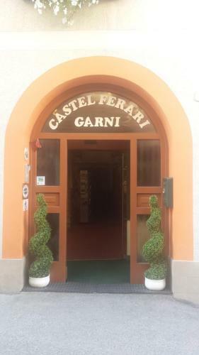 Hotel Garni Castel Ferari