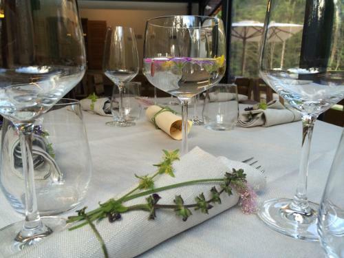 Hotel Chalet Tovel - Mountain Lake