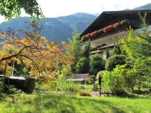 Bed & Breakfast Garni Weghueb