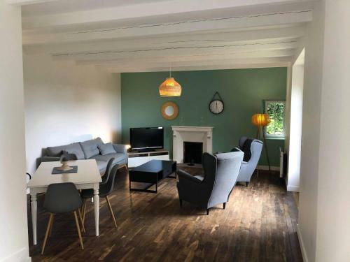 Maison 2 Ch - 7 Pers - Au Coeur Du Ch�teau De Bothan�