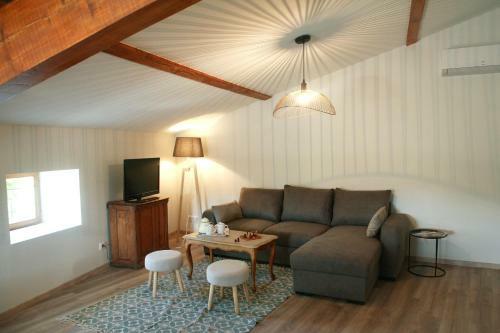 Hostal Auberge D'ailhon, Chez La Marthe X Bistro D'ailhon