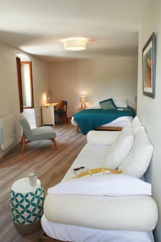 Hostal Auberge D'ailhon, Chez La Marthe X Bistro D'ailhon