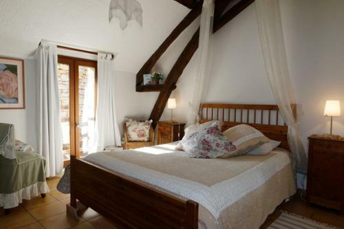 Hostal Chambres D'h�tes La Licorne