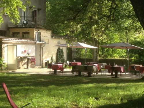 Hotel H�tel Restaurant Les Platanes