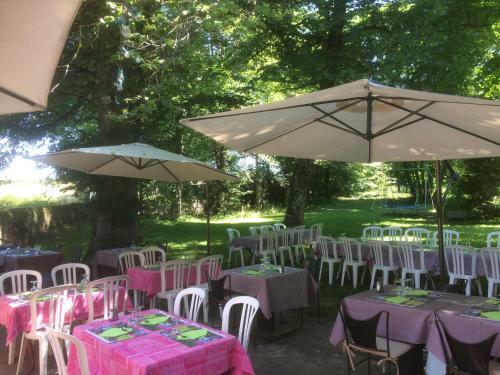 Hotel H�tel Restaurant Les Platanes