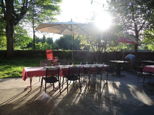 Hotel H�tel Restaurant Les Platanes
