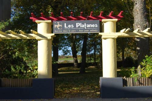Hotel H�tel Restaurant Les Platanes