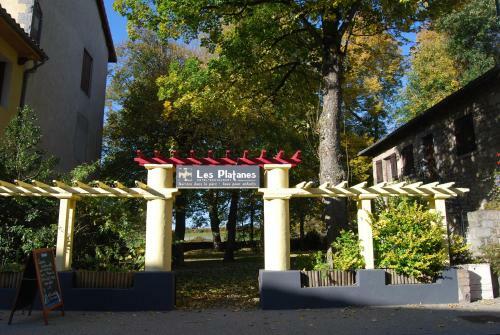 Hotel H�tel Restaurant Les Platanes