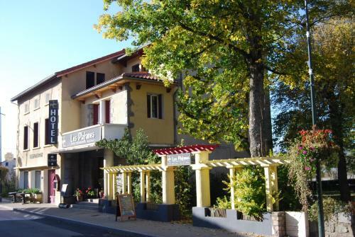 Hotel H�tel Restaurant Les Platanes
