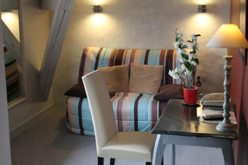 Hotel Logis Auberge De La Tour
