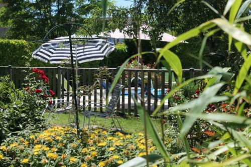 Hotel Logis Auberge De La Tour