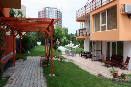 Hostal Vila Bucura 19