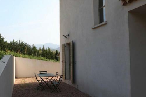Villa T5 Avec Piscine. Bastelicaccia