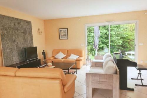 Superb Family Villa With Garden And Terrace