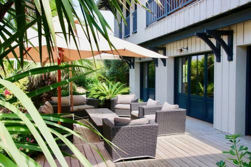 Stunning High Standard Villa, Heated Pool+aircon+terrace+garden