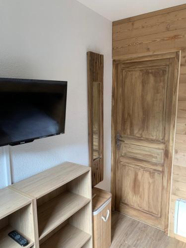 Apartamento Charmant 2 Pi�ces R�nov� C?ur Station Isola 2000