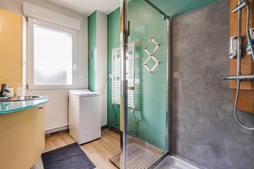 Apartamentos Gites S�r�na� Avec Vue Sur Rivi�re
